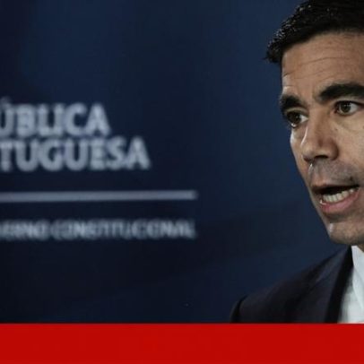 Governo aprova aumento do salário mínimo para 920 euros