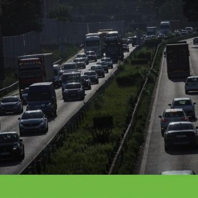 Abandonar meta de 2035 para carros elétricos é erro grave