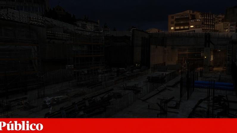 Em Santo Ovídio, a localização inicial da estação de alta velocidade, encontram-se duas linhas do Metro do Porto, a Amarela e a Rubi (em construção)