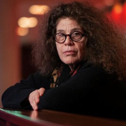 Anne Michaels: sentimos antes de sabermos, como na música