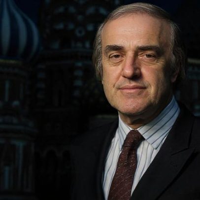 Peter Arnett (1934-2025): jornalista que marcou a cobertura de guerra