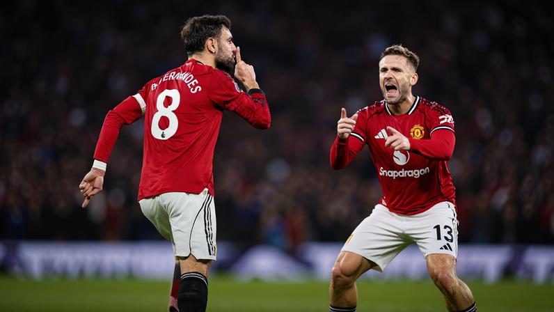 Manchester United empata em jogo intenso