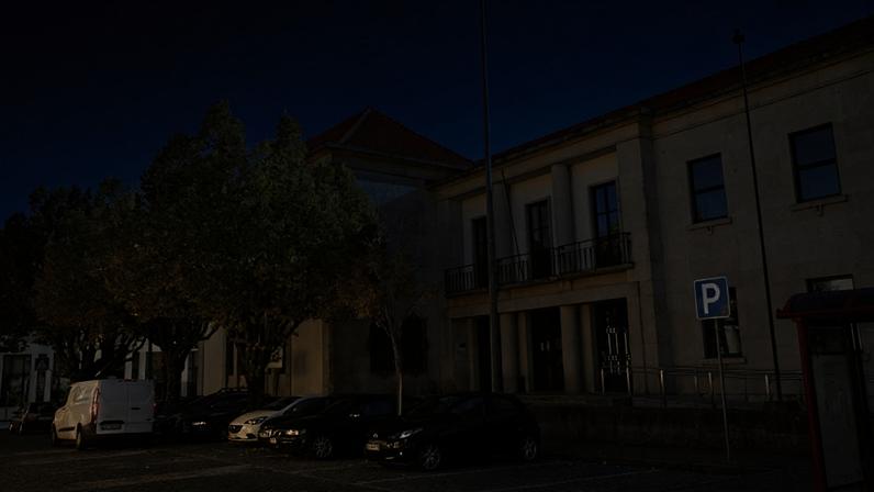 Detidos por apresentar 505 mil euros falsos