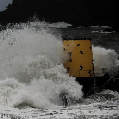 Madeira e Porto Santo sob aviso vermelho por agitação marítima