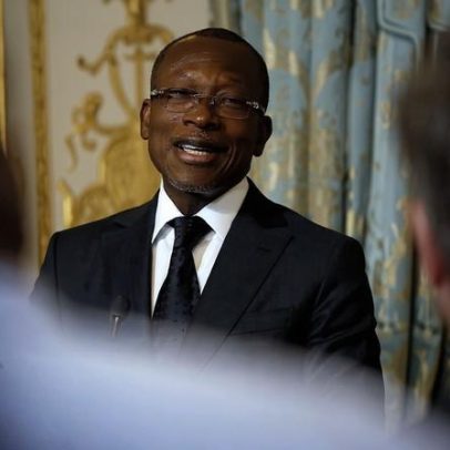 Forças Armadas do Benin travam tentativa de golpe de Estado