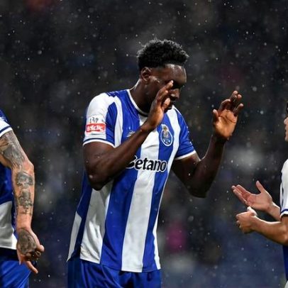 Autogolo ou bis de Samu? Vitória do FC Porto fica definida