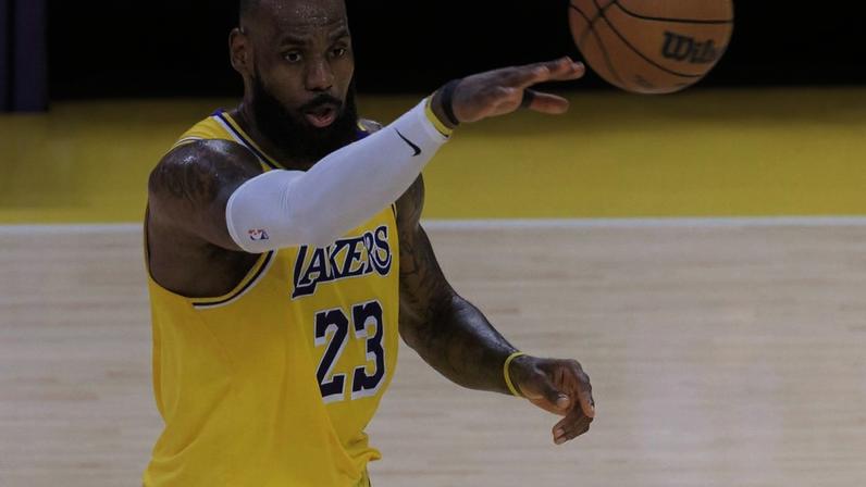 LeBron James, Los Angeles Lakers