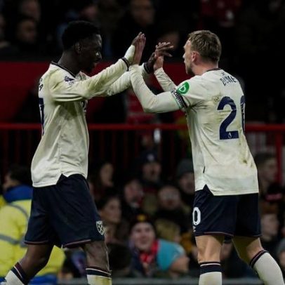 Magassa empata e gela Old Trafford