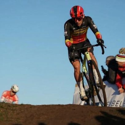 Taça do Mundo de ciclocrosse: Nys em ritmo supersónico e Van Aert sem brilho
