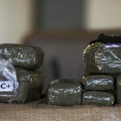 Mulher com 10 kg de haxixe fica em prisão preventiva