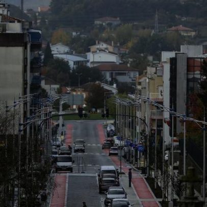 Homem de 41 anos morre em despiste de mota em Felgueiras