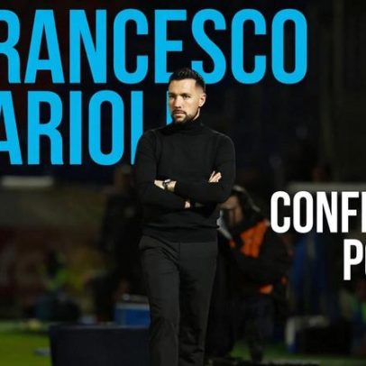Conferência de imprensa do treinador do FC Porto em direto