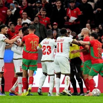 Marrocos empata com o Mali com convidado especial nas bancadas