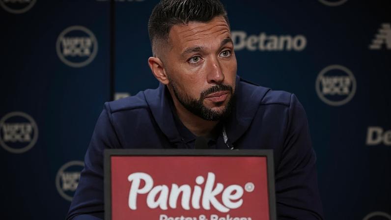 Farioli atualiza estado físico de Gabri Veiga e Deniz Gul