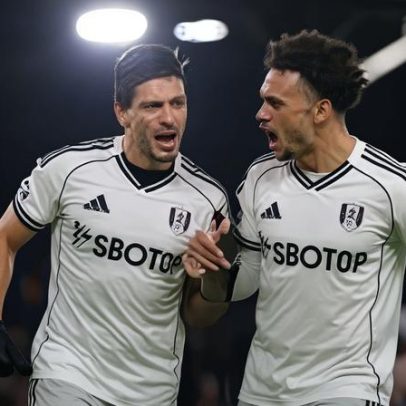 Raúl Jiménez decisivo em novo triunfo de Marco Silva