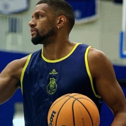 Axel Toupane deixa o FC Porto
