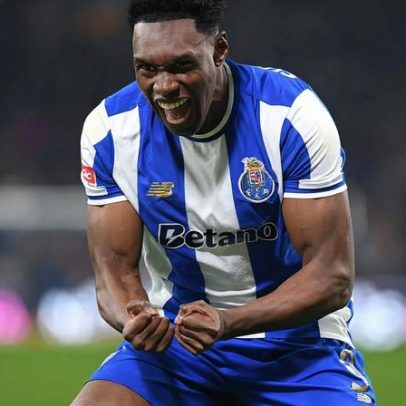 Samu marca o primeiro do FC Porto após enfrentar pressão, no vídeo