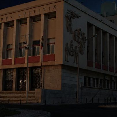 Adolescente condenado a 14 anos de prisão por homicídio de jovem