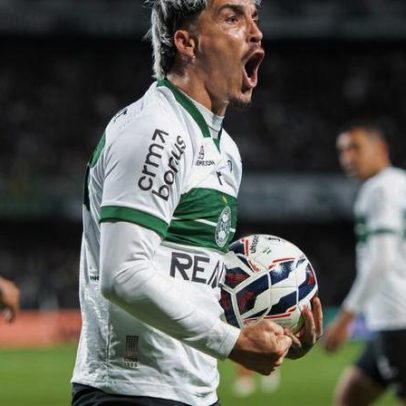 Português eleito jogador do ano da Série B
