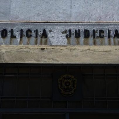 PJ apreende 45 obras falsificadas atribuídas ao pintor portuense Dominguez