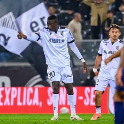 Vitória de Guimarães em crise dupla com homens-golo