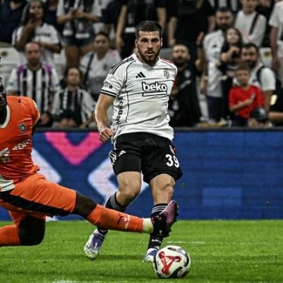 Besiktas pretende dispensar Jurásek com envolvimento do Benfica