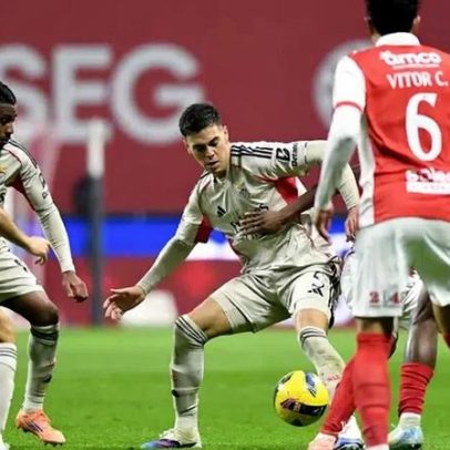 Benfica afirma não lutar pelo título e divide adeptos
