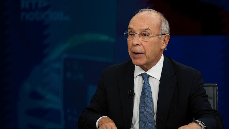 Ventura lidera na primeira volta, Mendes vence na segunda