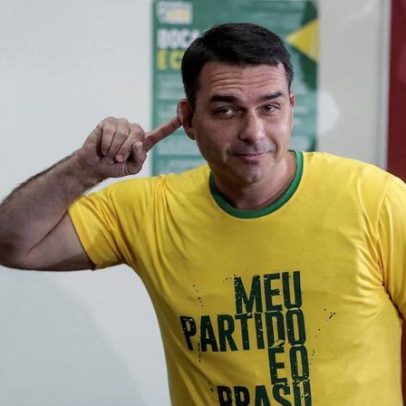 Bolsonaro escolhe Flávio como candidato às presidenciais de 2026 no Brasil
