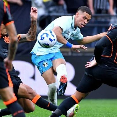 Aston Villa contrata Alysson depois de negócio com Grêmio