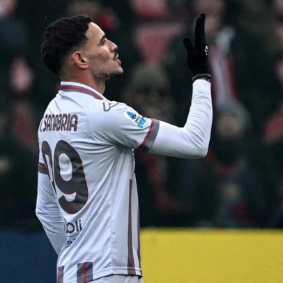 Cremonese vence Lecce