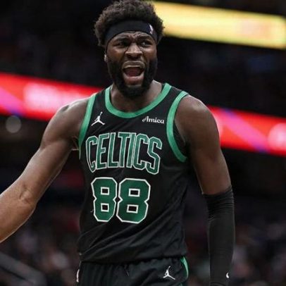 Neemias soma 17 pontos na maior vitória fora dos Celtics em quatro anos