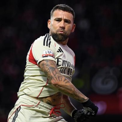 Vídeo mostra capitão voador a colocar o Benfica na frente