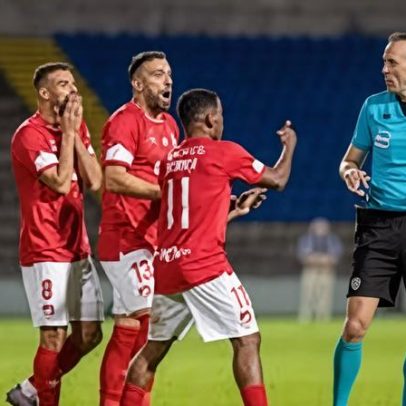 João Pinheiro pode deixar o Alverca-FC Porto; jarras em debate