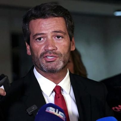 Ventura crítica judicialização do debate político
