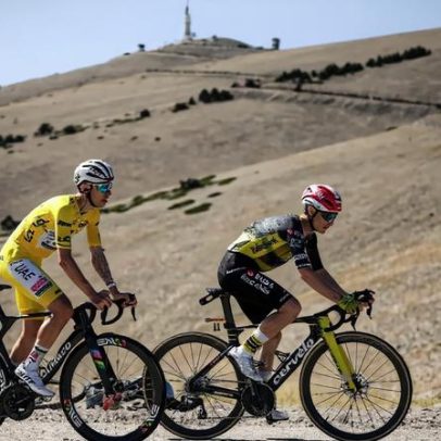 Bicicleta de Pogacar que subiu Mont Ventoux leiloada por valor astronómico