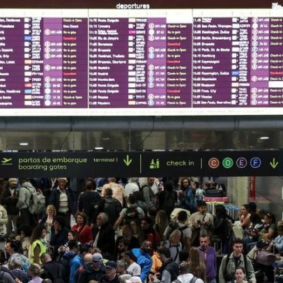 Aeroporto enfrenta longas esperas devido a falhas técnicas