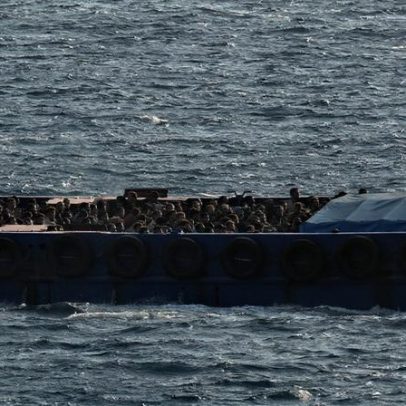 Mais de 840 migrantes resgatados em Creta ao longo de cinco dias