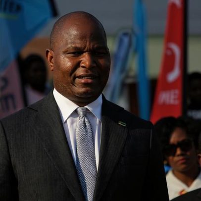 Daniel Chapo exonera sete embaixadores, anunciando mudanças diplomáticas