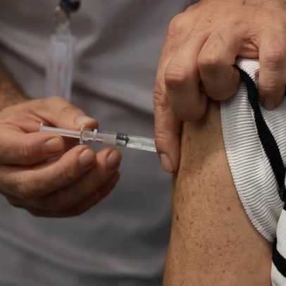 Vacinação contra a gripe aproxima-se da meta de 2,5 milhões