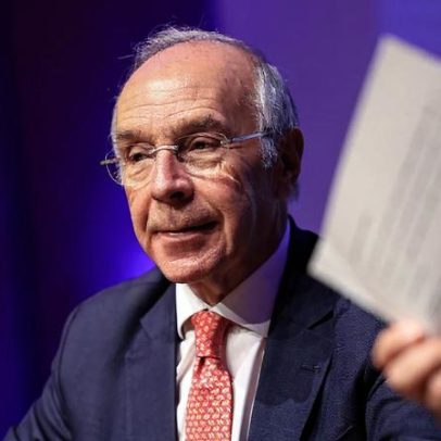Contrato, secretária e pagamento de 360 mil a Mendes