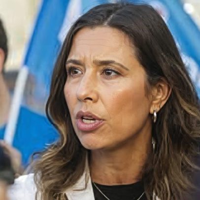 IL diz que avaliação política está concluída