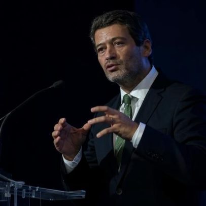 Ventura defende economia ao serviço das pessoas