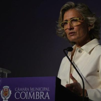 Desalojados de prédio em Coimbra permanecem realojados