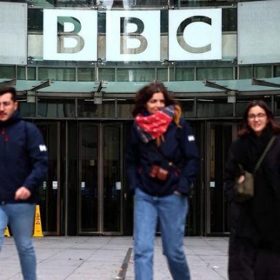 Governo pretende rever financiamento e sustentabilidade da BBC.