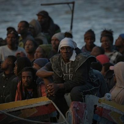 Amnistia pede ao PE que bloqueie regras que dificultam o asilo