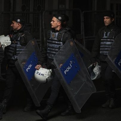 Turquia prende 125 suspeitos de planearem ataques de Ano Novo
