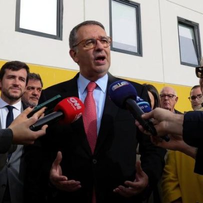 Seguro desafia o governo a retirar proposta laboral