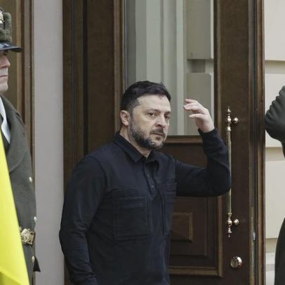 Zelensky dialoga por telefone com negociadores