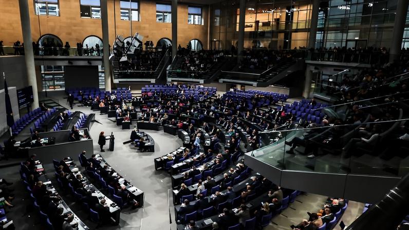 Alemanha aumenta recrutamento e adota serviço obrigatório